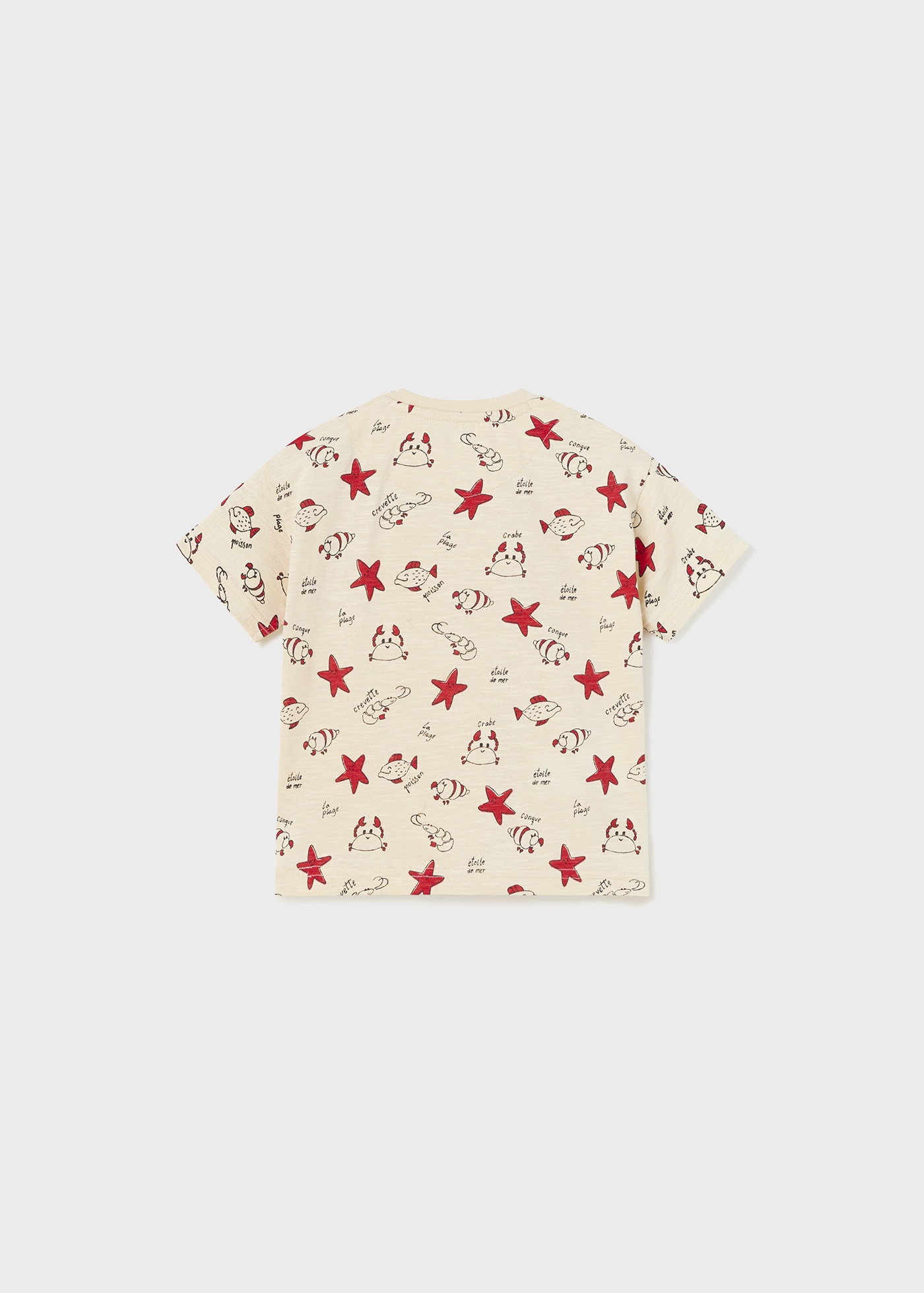 Camiseta infantil de manga curta estampada, feita com algodão sustentável.