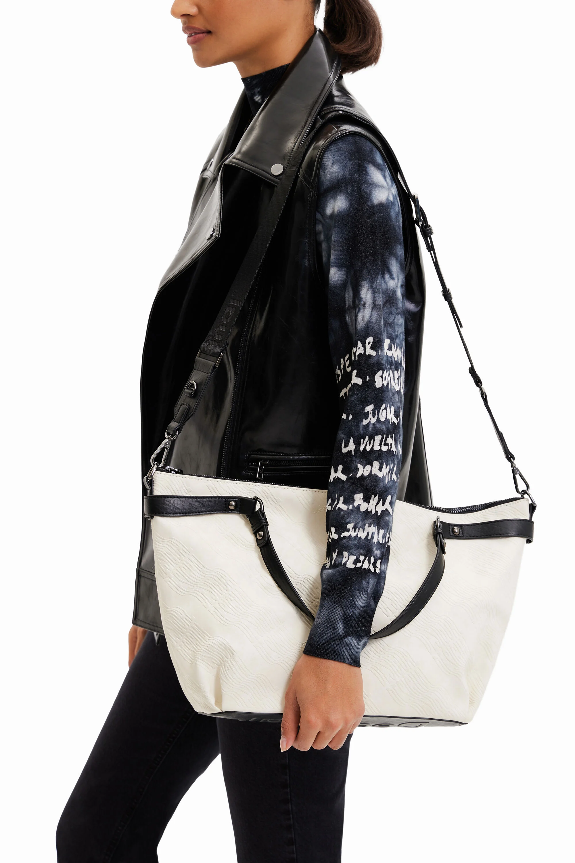 Bolsa grande com logotipos