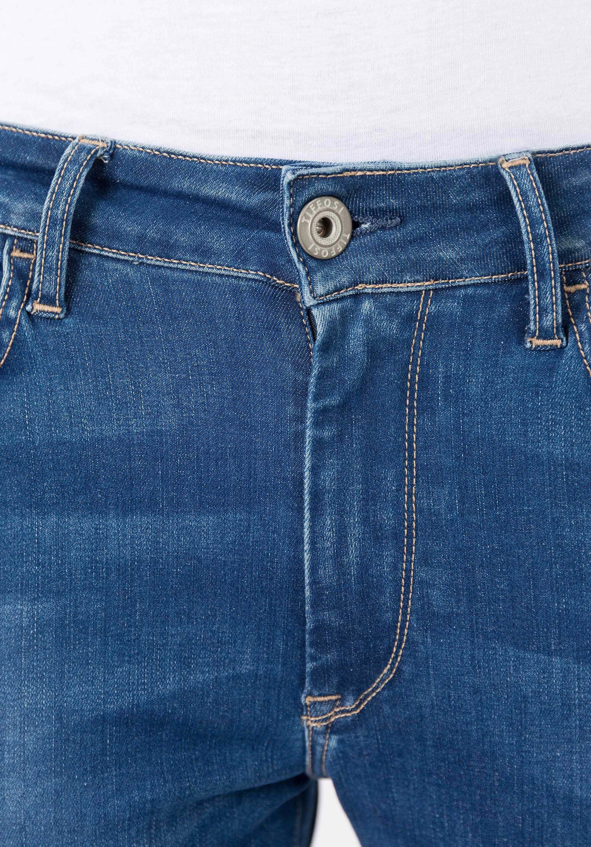 Jeans One