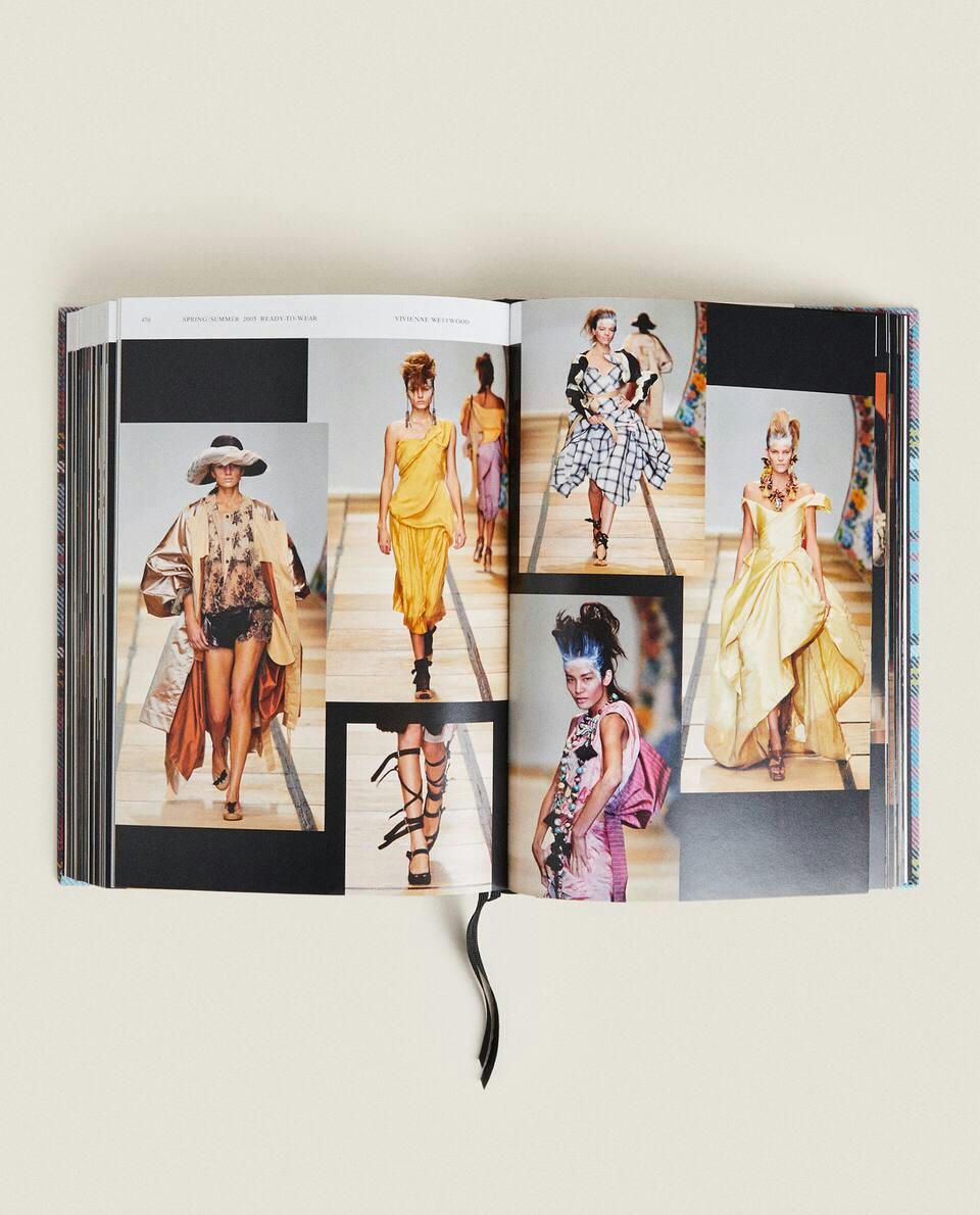 DESFILE DE VIVIENNE WESTWOOD
