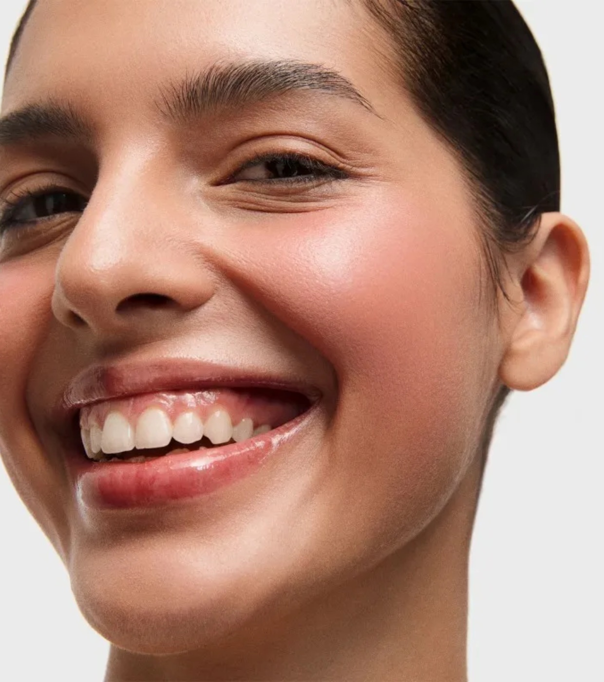 Inglot - Blush em bastão - 210: Delicate Coral