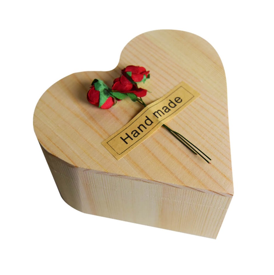 Red Soap Rose Heart Box (04469)