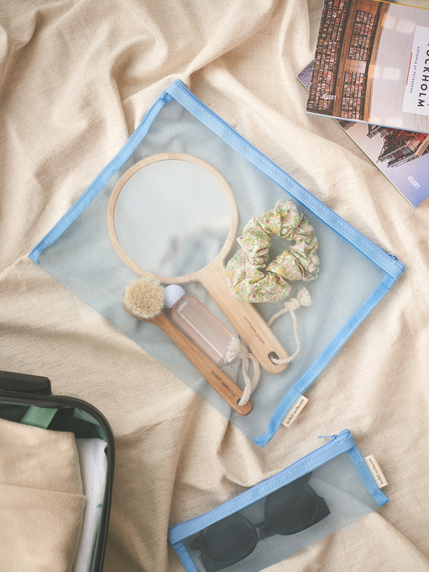 Meshpung stor | Nylon. 31 x 23 cm. | Smokey Blue