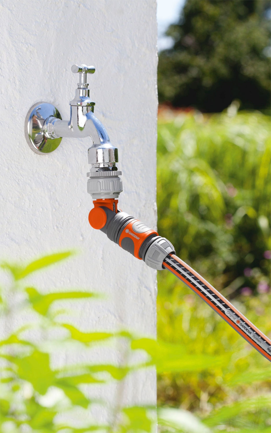Gardena Winkelhahnstück für Gartenschlauch / Schlauchtrommel