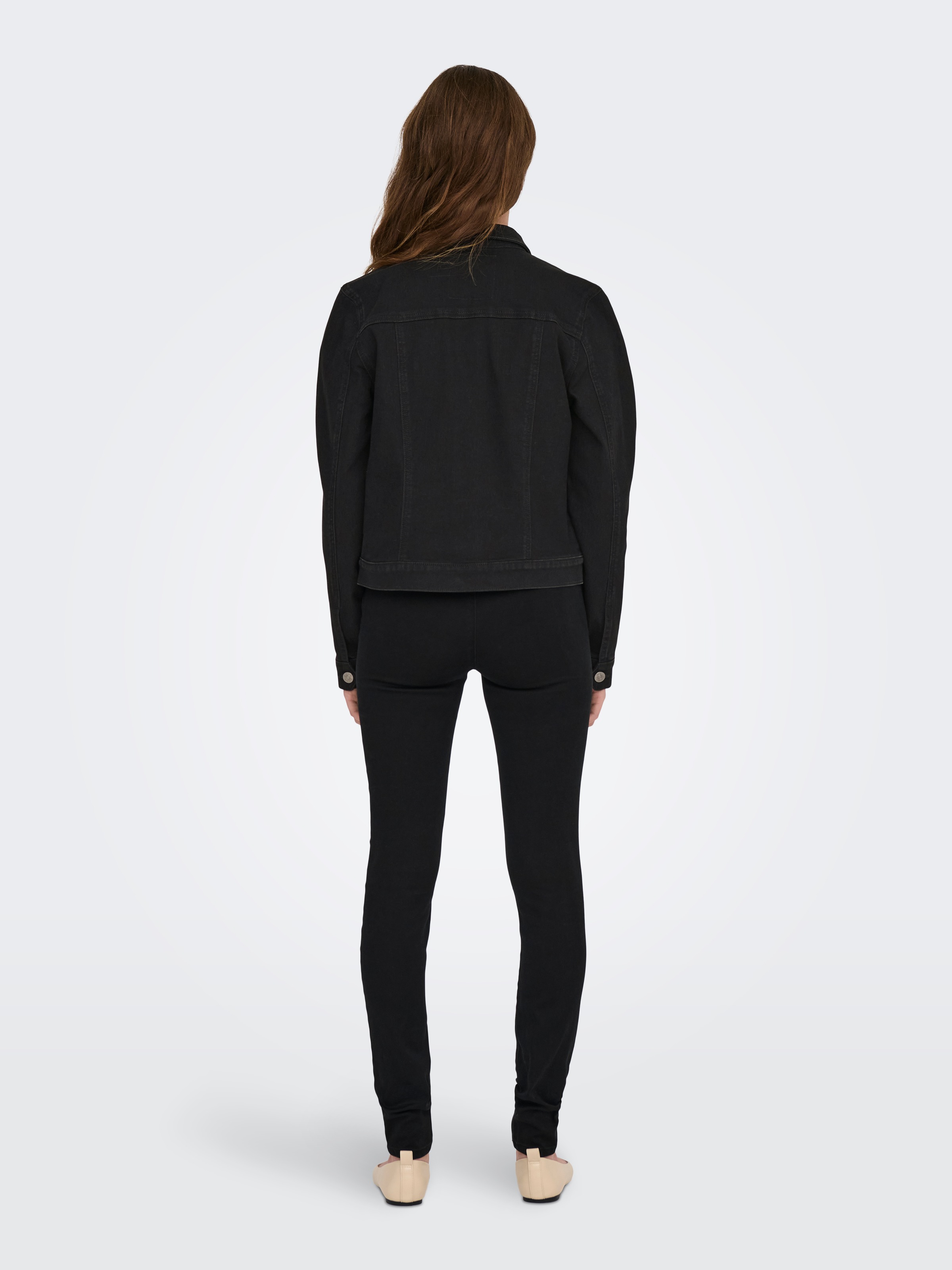 ONLY Jeansjacke »ONLWONDER – Jeansjacke in kurzer Form mit  Stretch« figurbetont, casual, Denim, Baumwollmischung, Brusttaschen