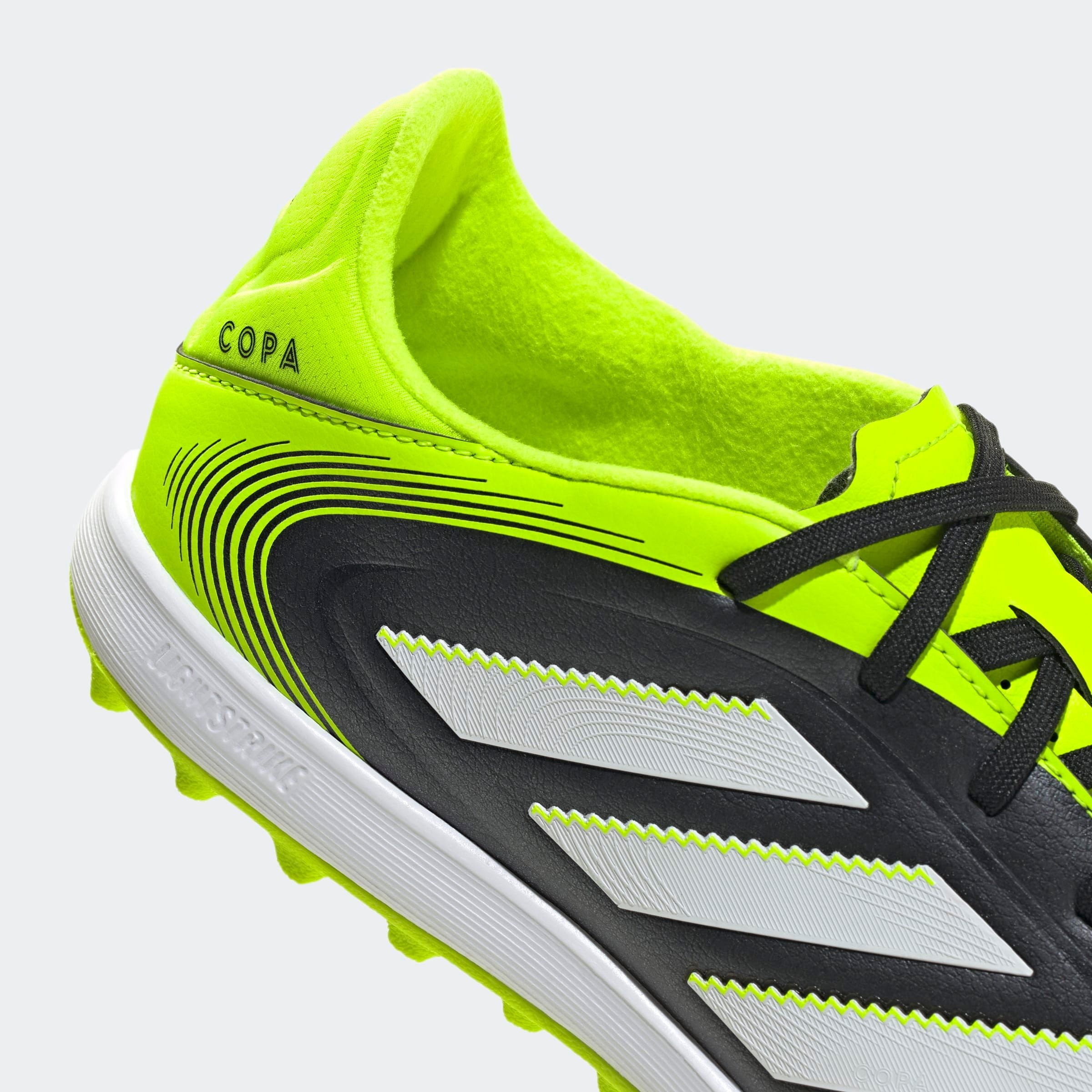 adidas Performance Fussballschuh »COPA PURE 3 LEAGUE KUNSTRASEN E«  geeignet für harte Untergründe Asche und Kunstrasen