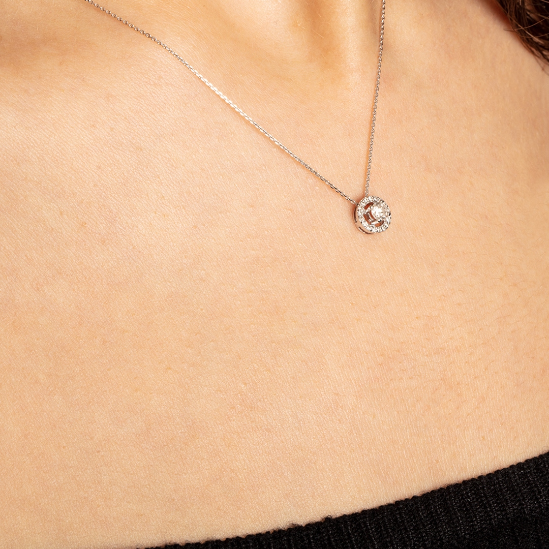 Collier mit Anhänger 750/18 K Weissgold mit Diamanten 0.22 ct H/si