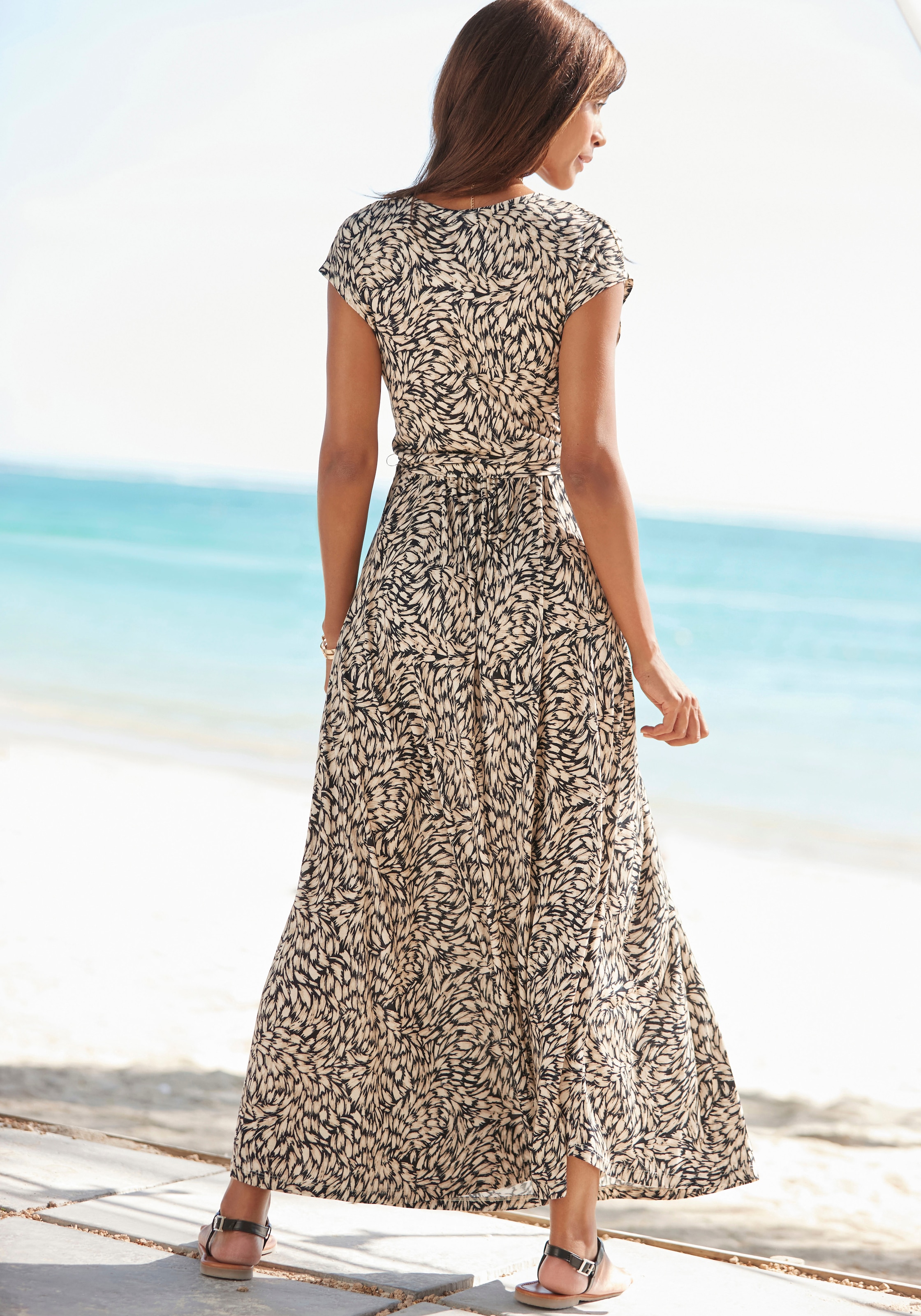 Buffalo Maxikleid mit Bindegürtel,  Eingrifftaschen mit Alloverdruck, Sommerkleid mit Taschen, Strandkleid