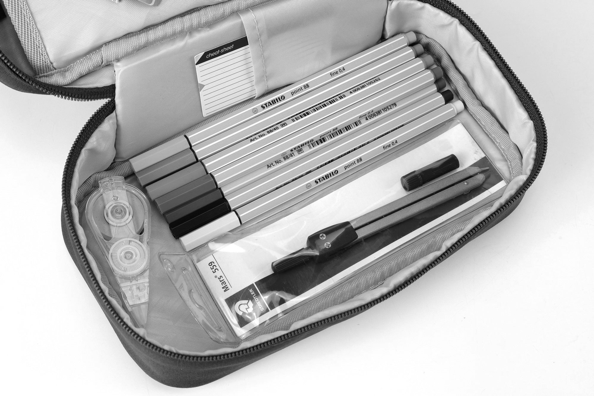 NITRO Federtasche »Pencil Case XL« Federmäppchen, Schlampermäppchen, Faulenzer Box, Stifte Etui