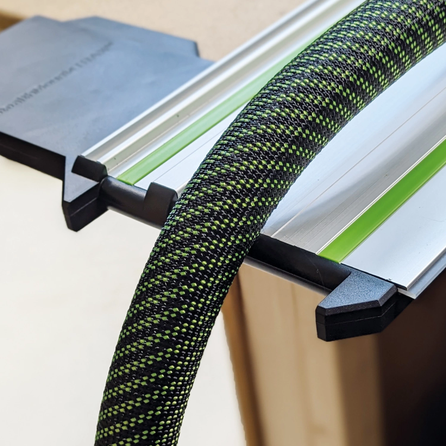 StealthMounts TSS-L-FT-1  Baanzaagvierkant voor Festool geleiderails - 90 graden