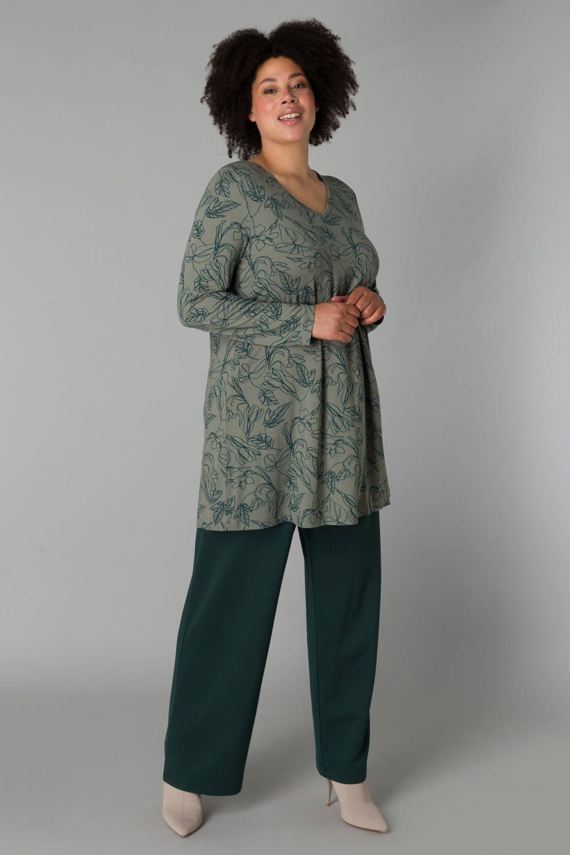 Yesta tuniek met bladprint en plooien groen