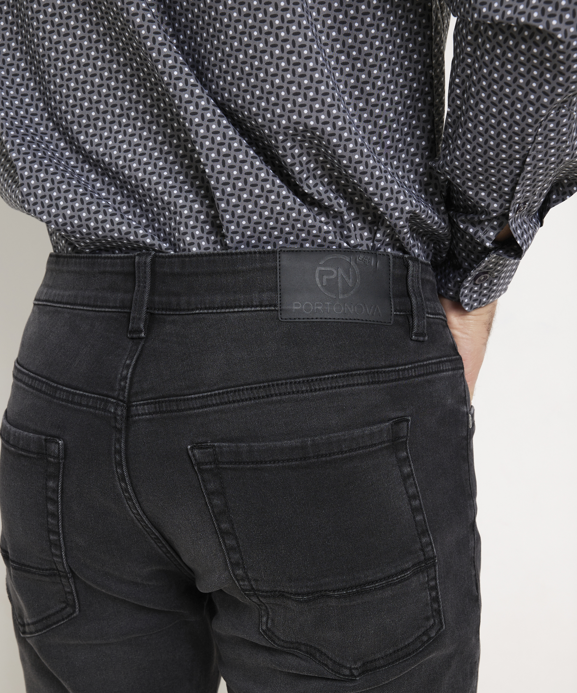 slim fit stretch jeans