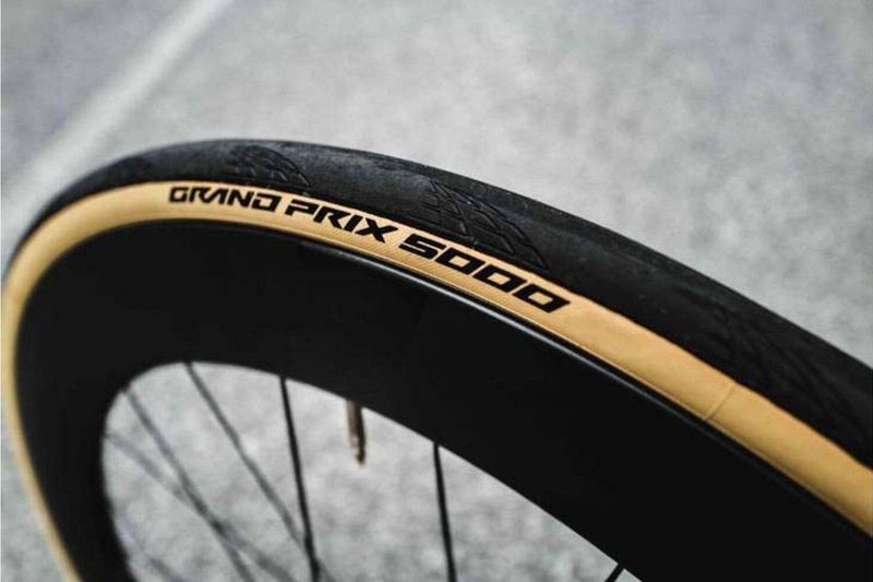 Continental Grand Prix 5000 Buitenband 28-622 Zwart-creme