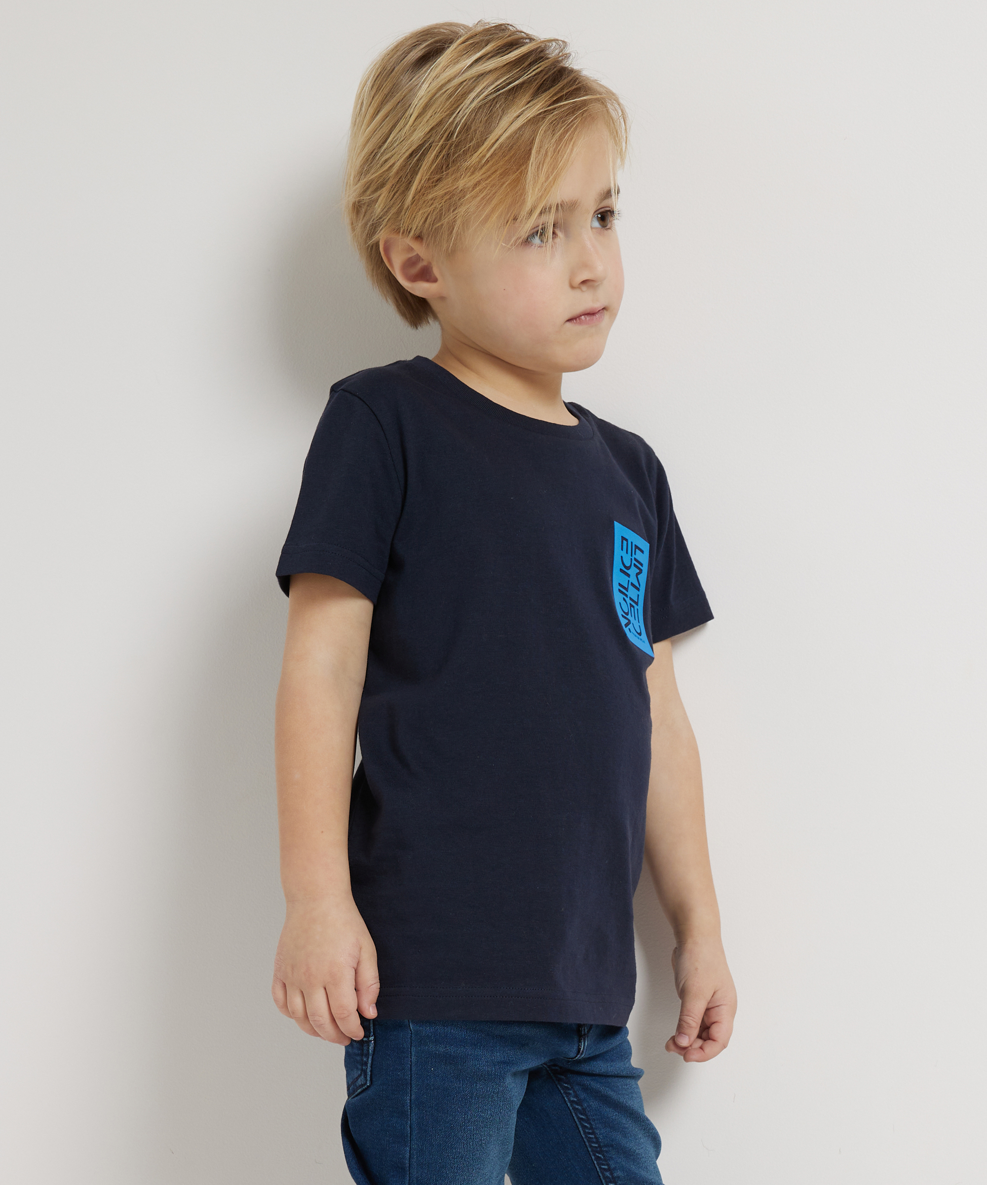 uni t-shirt borstprint