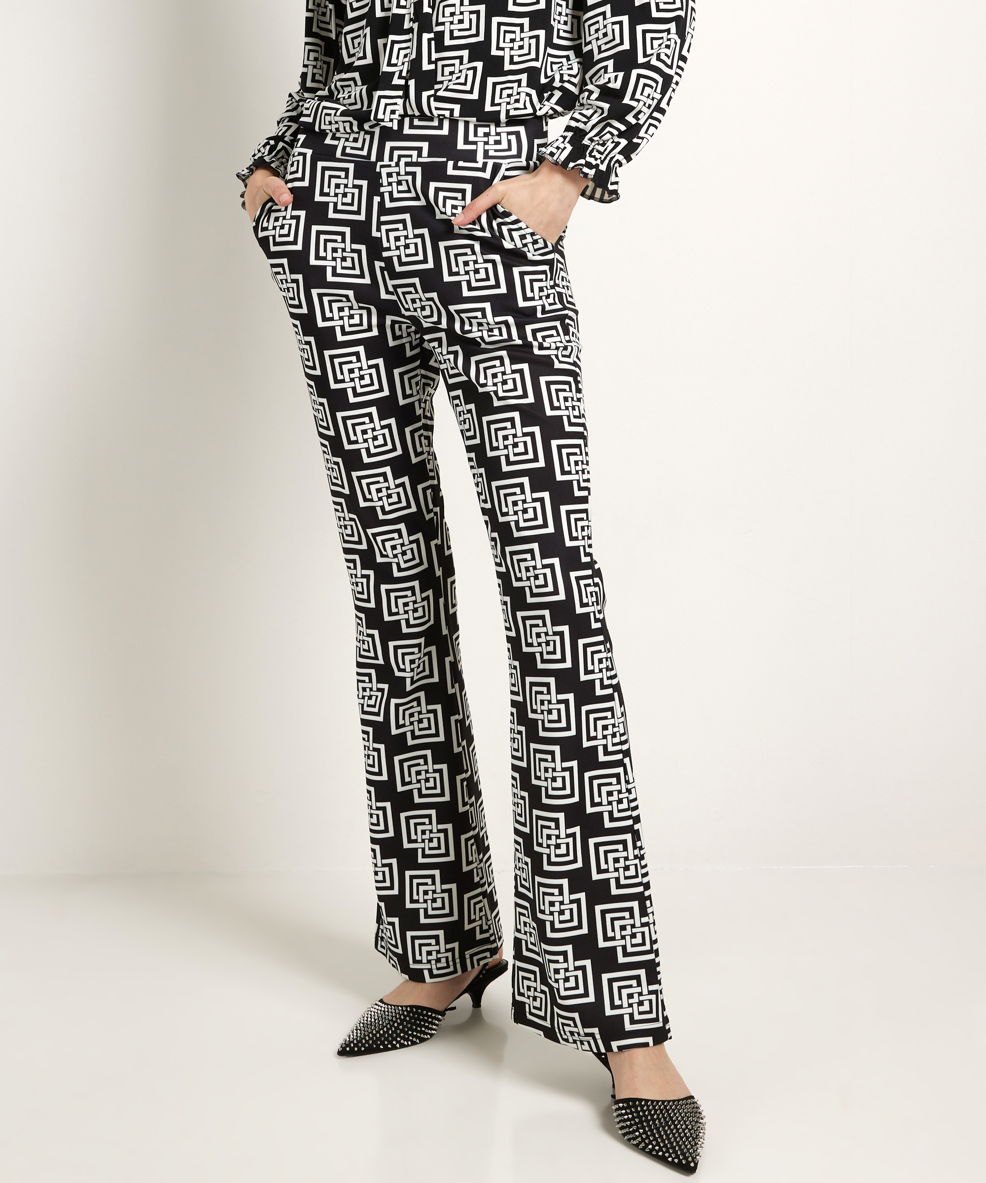 flared fit broek geometrisch