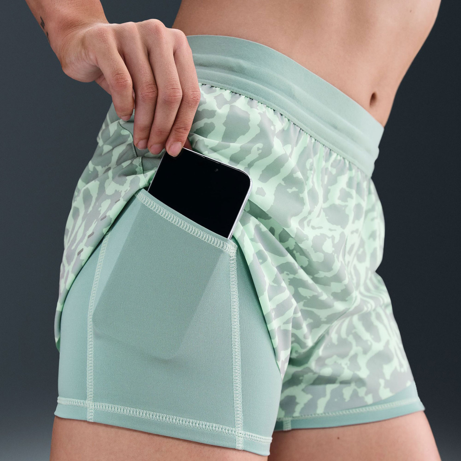 Nike Dri-FIT Swift 2in1 Short Dames
