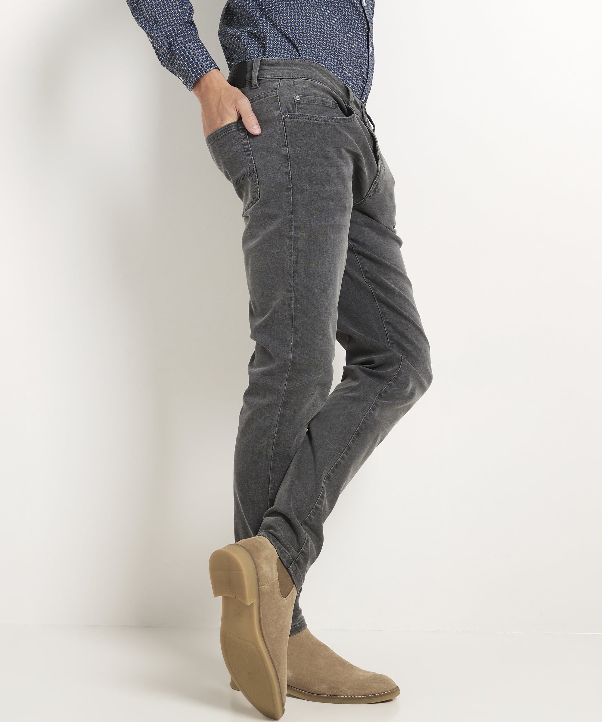 slim fit stretch jeans