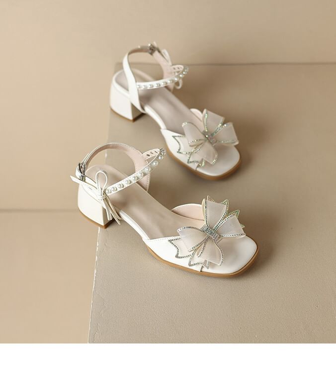 Niuna - Sandalen met strik en dikke hak