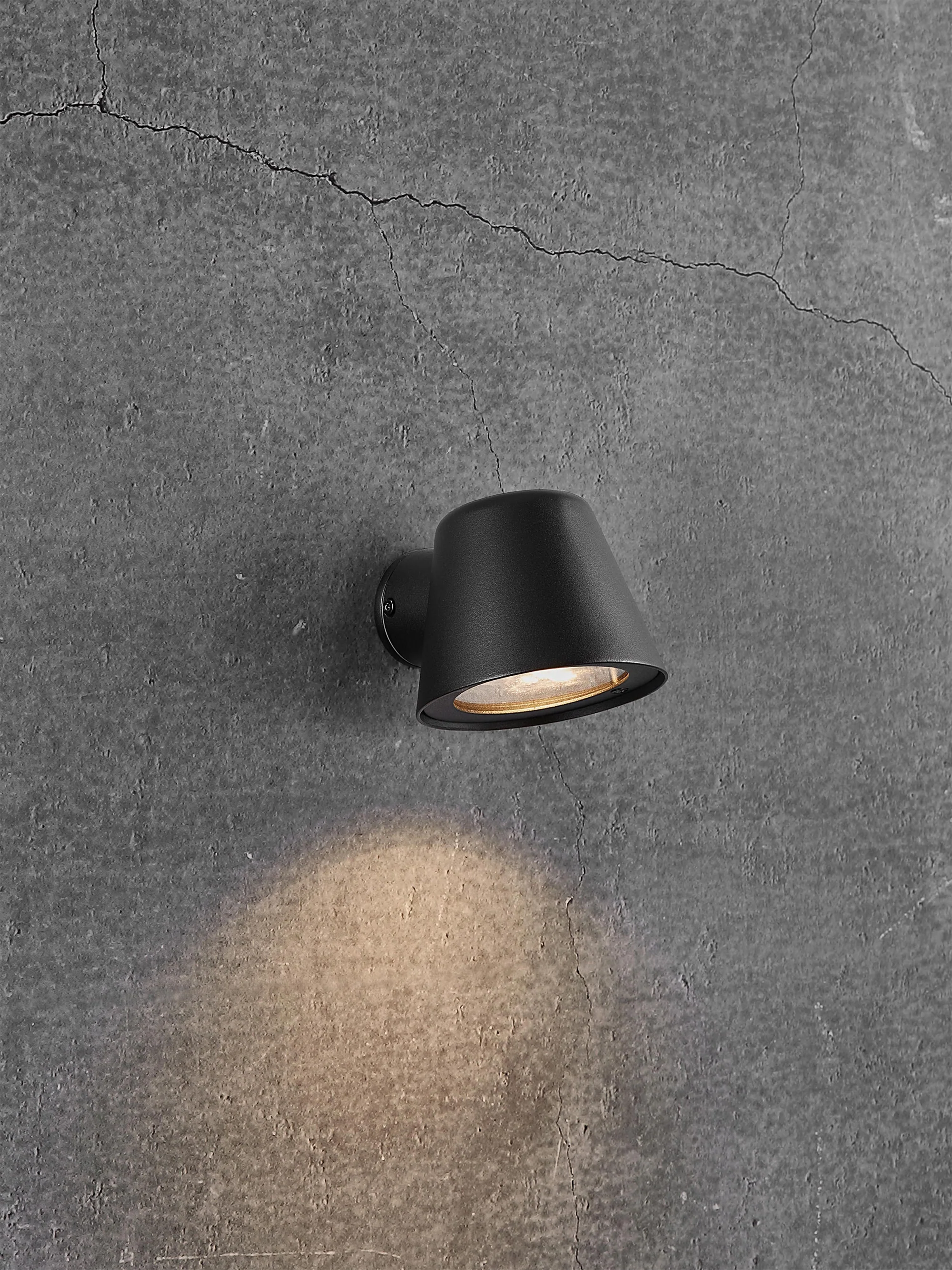 Outdoor wandlamp Aleria