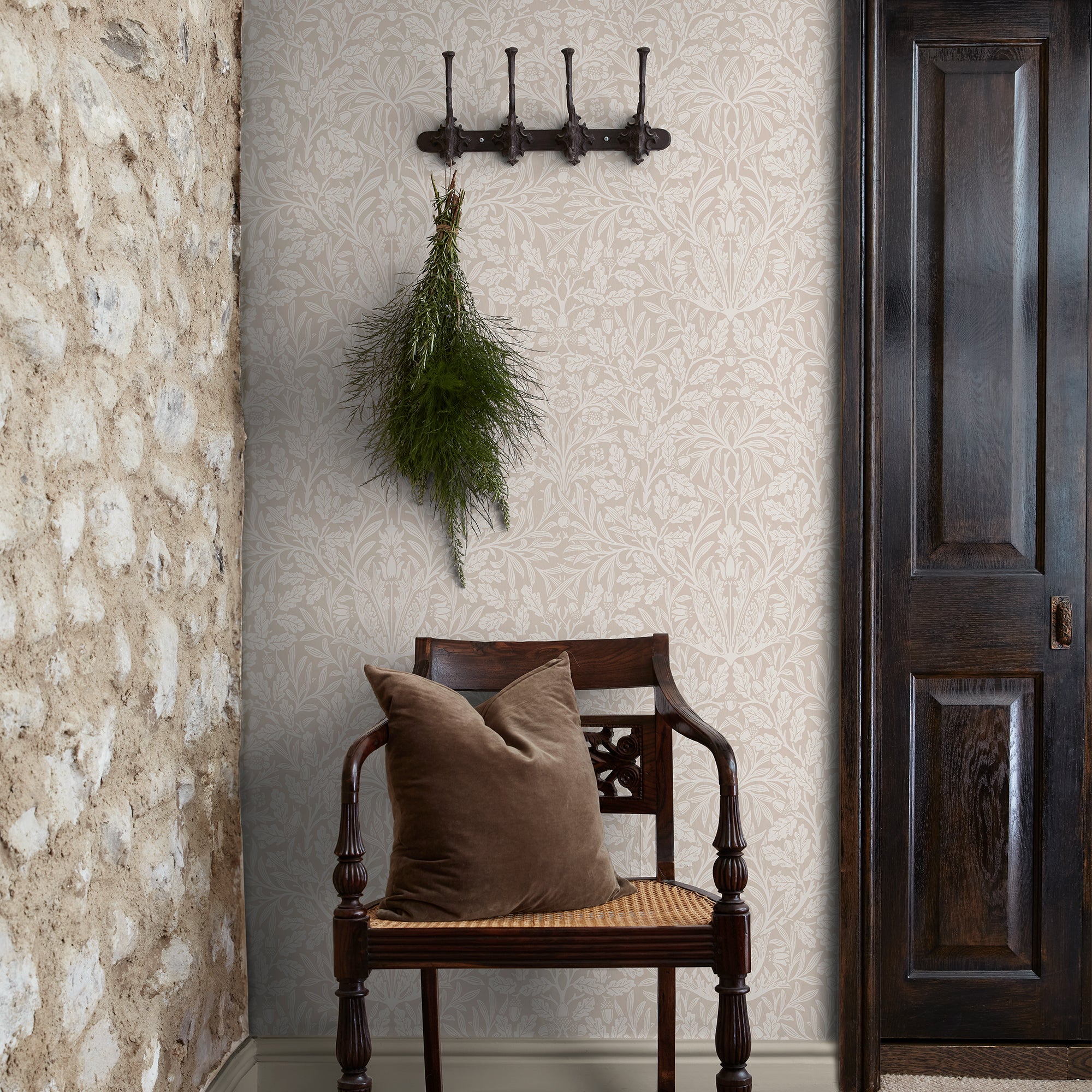William Morris at Home Vliesbehang - Acorn Hessian - 1000x52