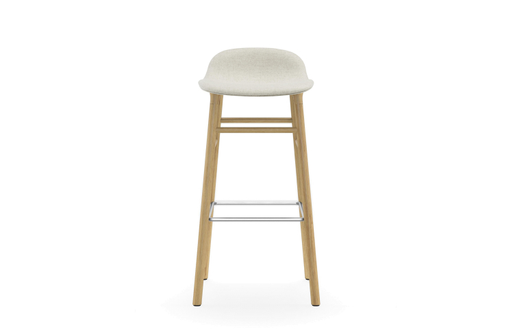 Normann Copenhagen Form barkruk 75 gestoffeerd zwart eiken Ultra Leather Brandy