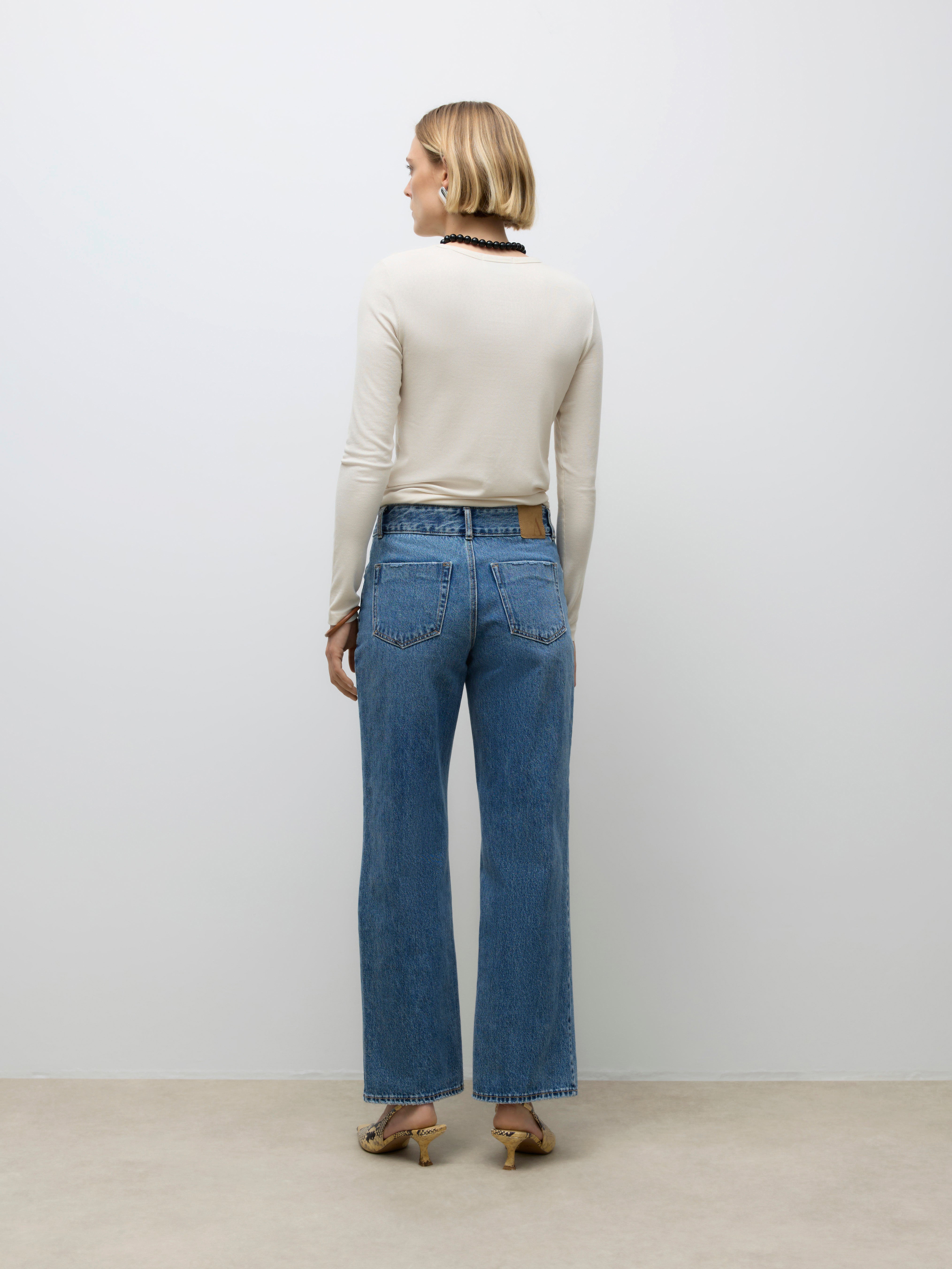 AWRENA Mid rise Wide leg fit Jeans