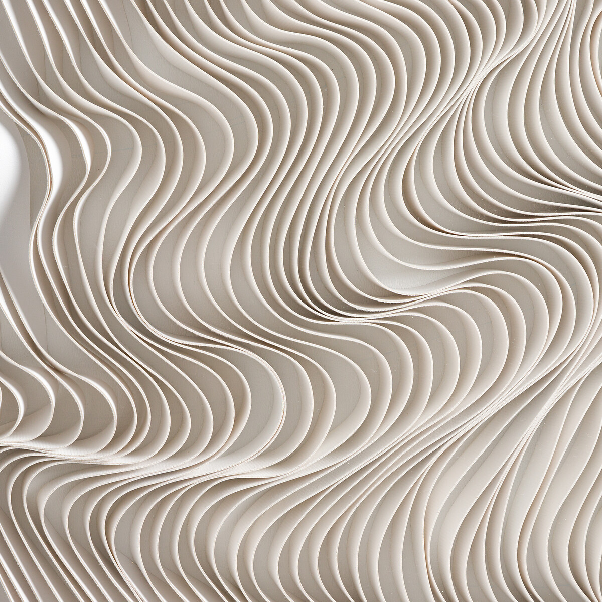 AM.PM<br>Decoração de parede em tiras de couro branco, Ondor