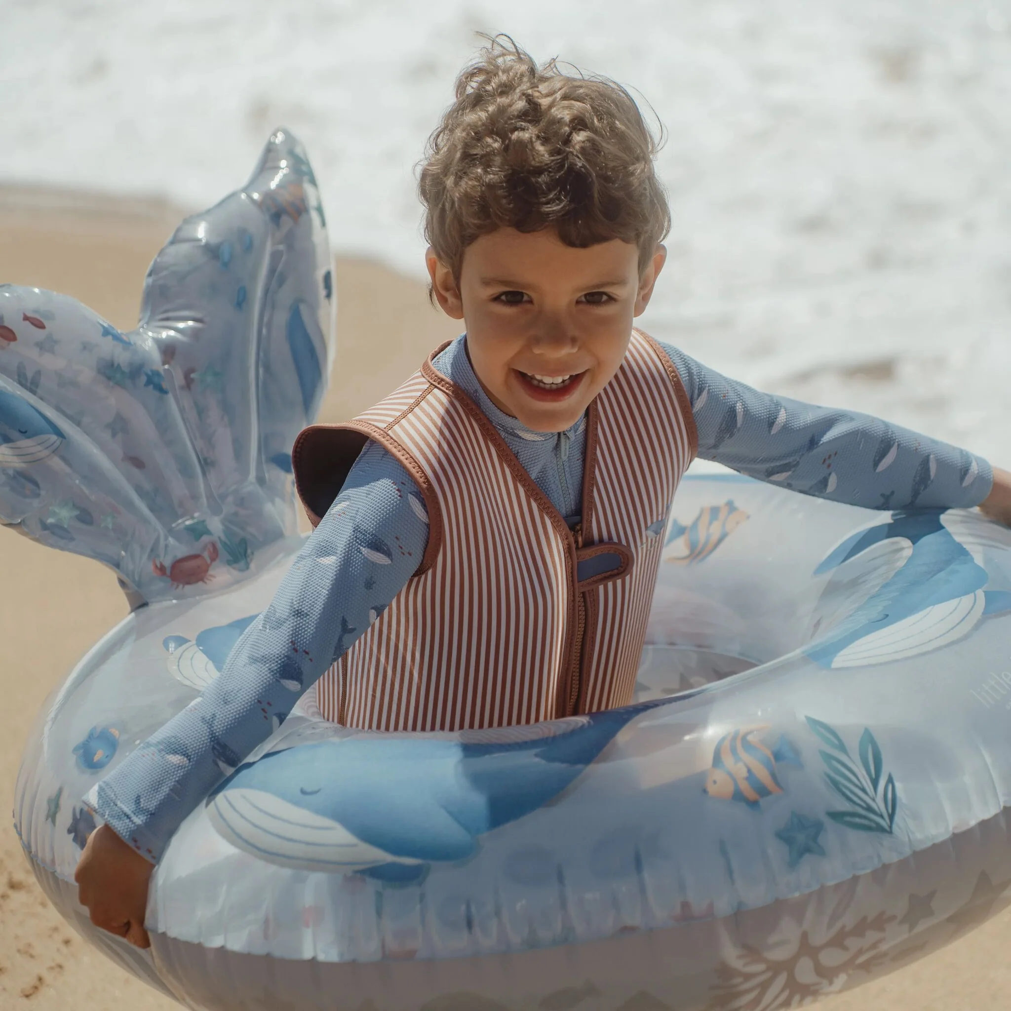 Blauw zwempak kind walvissenprint – UPF40  & comfortabel waterplezier