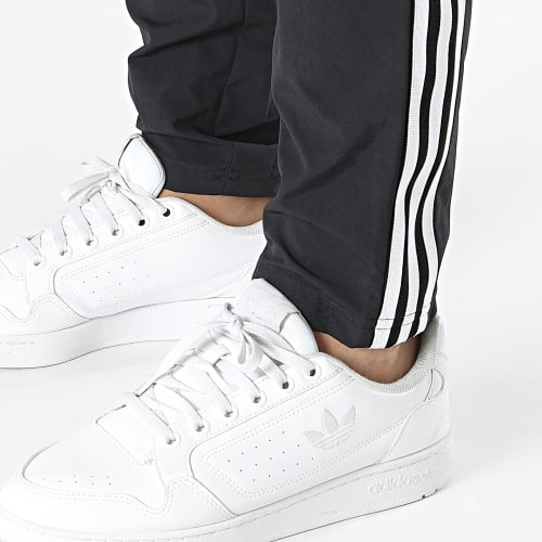 Pantalon Jogging A Bandes Juventus IM1871 Noir