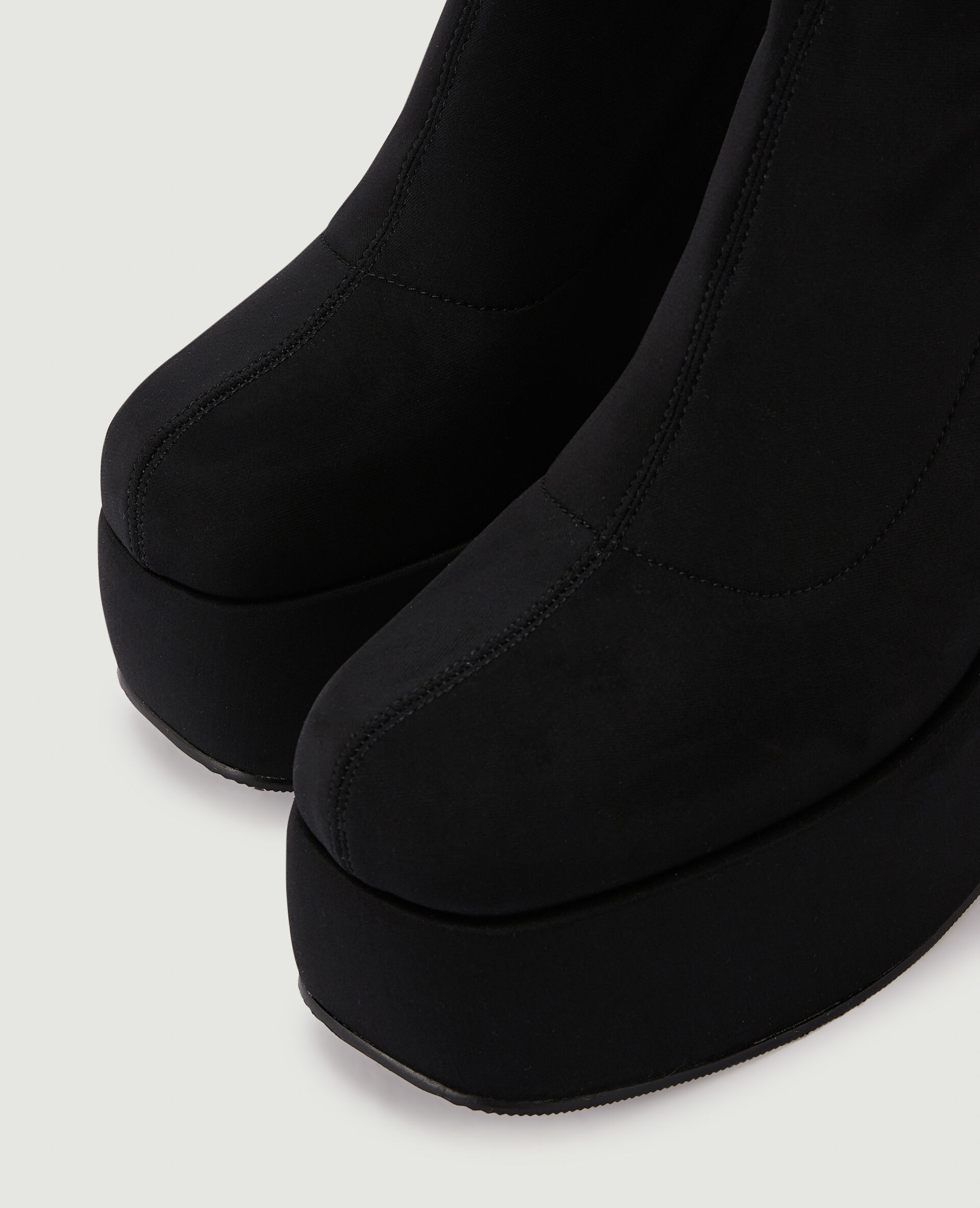 Bottes hautes avec semelles plateformes - Noir
