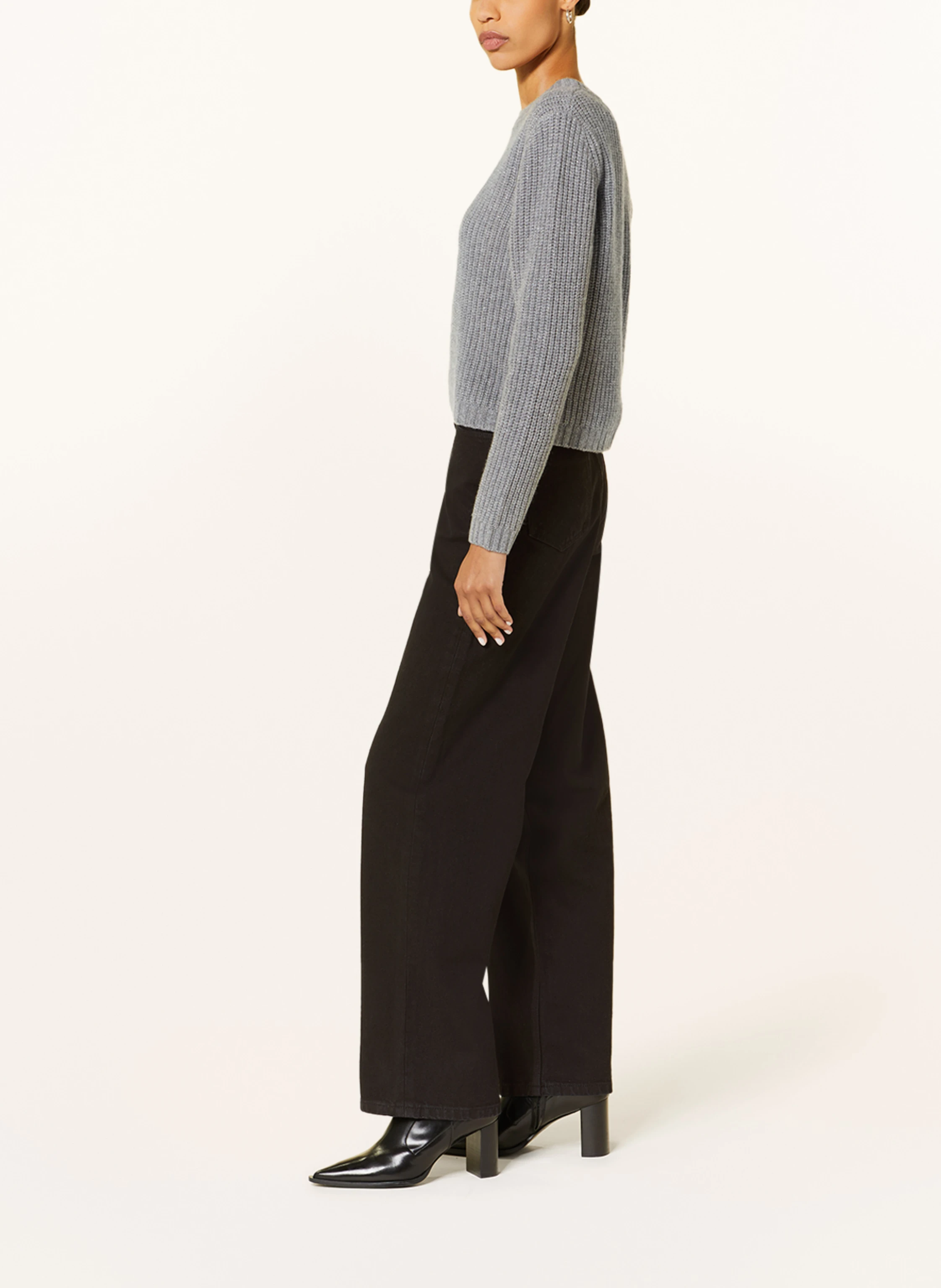 MRS & HUGS Straight Jeans