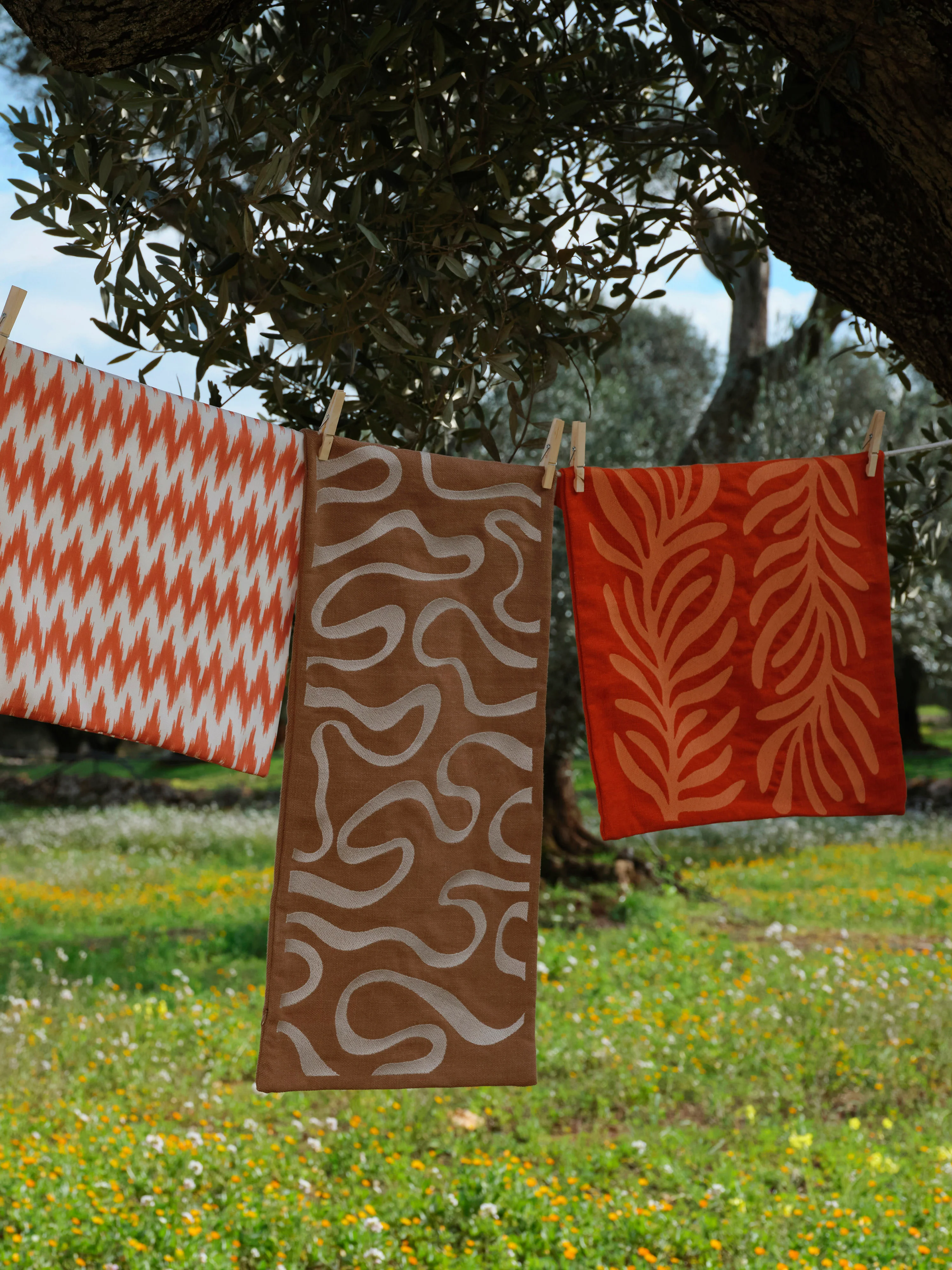 Outdoor kussenhoes Aryna met decoratie