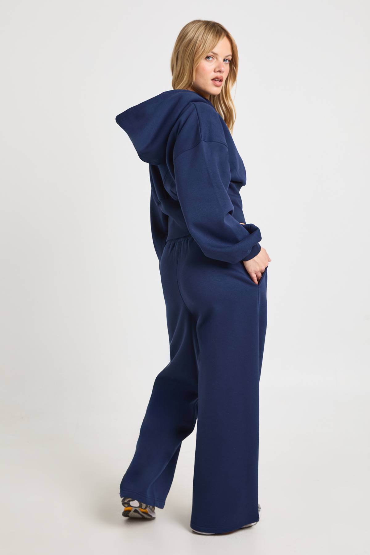 boohoo Ensemble De Jogging Court Avec Sweat À Casynthétiqueche Zippé Et Taille Cintrée Petite