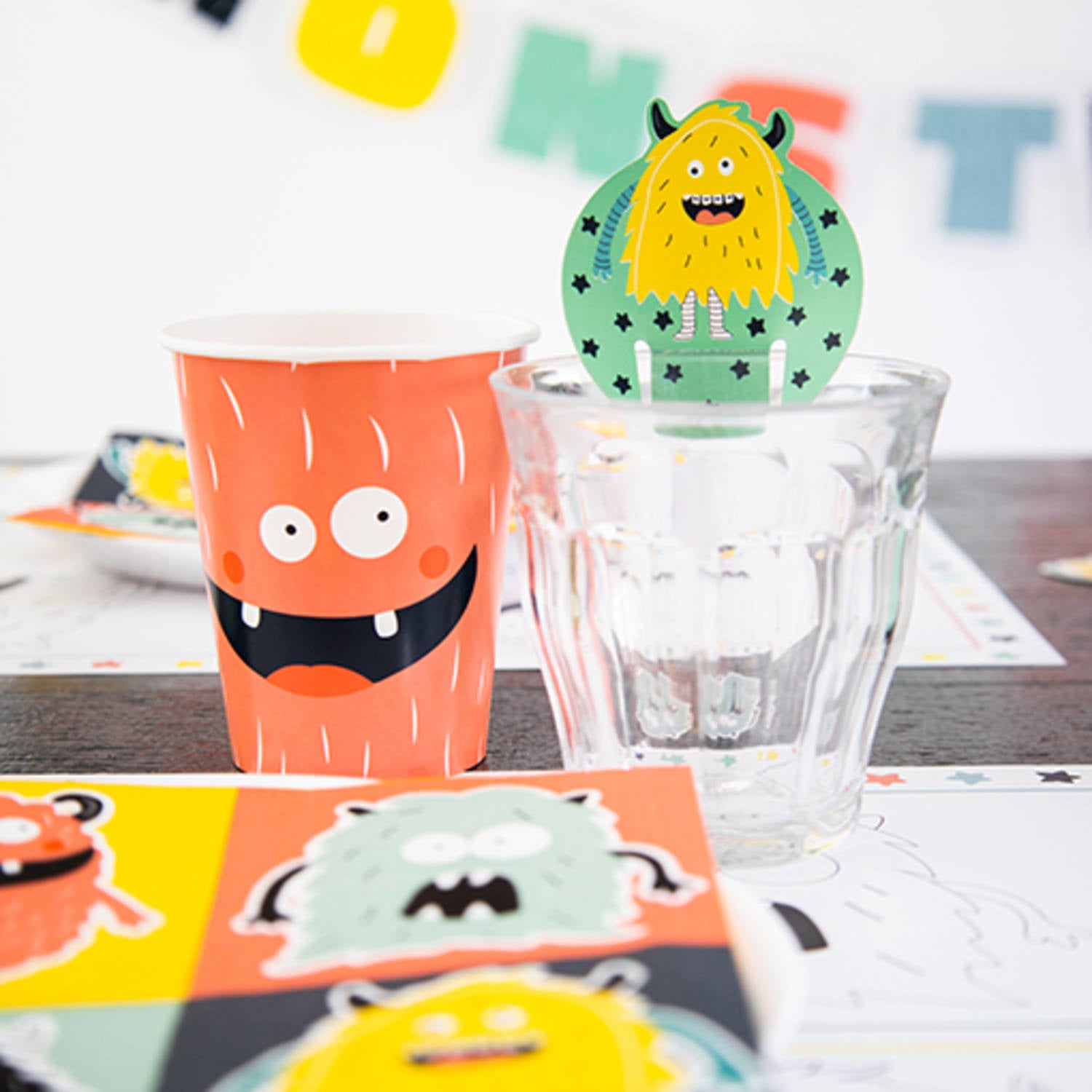 Papieren Bekers Monster 250ml 6st