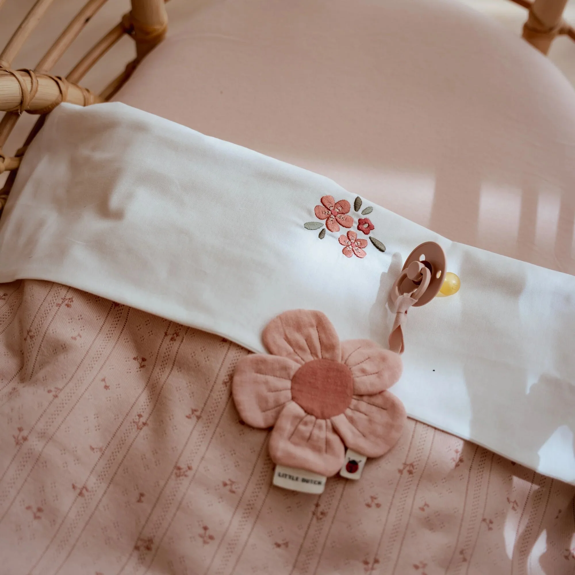 Wiegdeken roze kopen? | Little Dutch