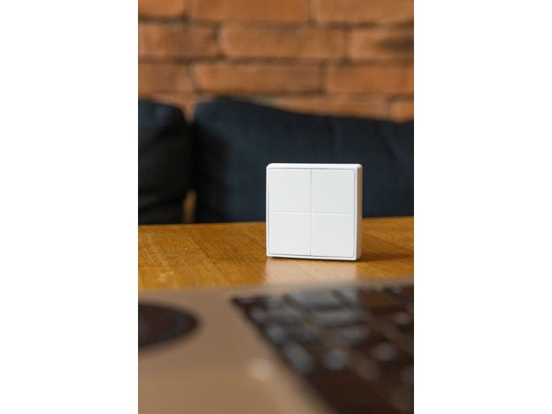 Shelly BLU Wall switch 4 weiss, stand alone Intelligenter Vier-Tasten-Bluetooth-Schalter