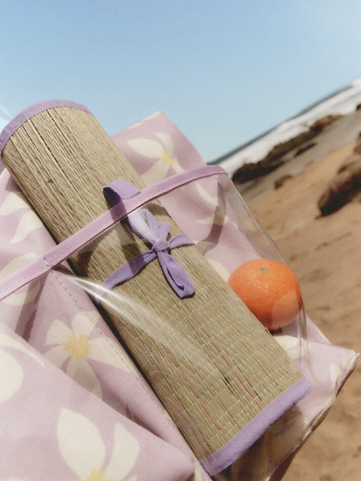 Conjunto de bolsa, travesseiro e tapete - Lilás