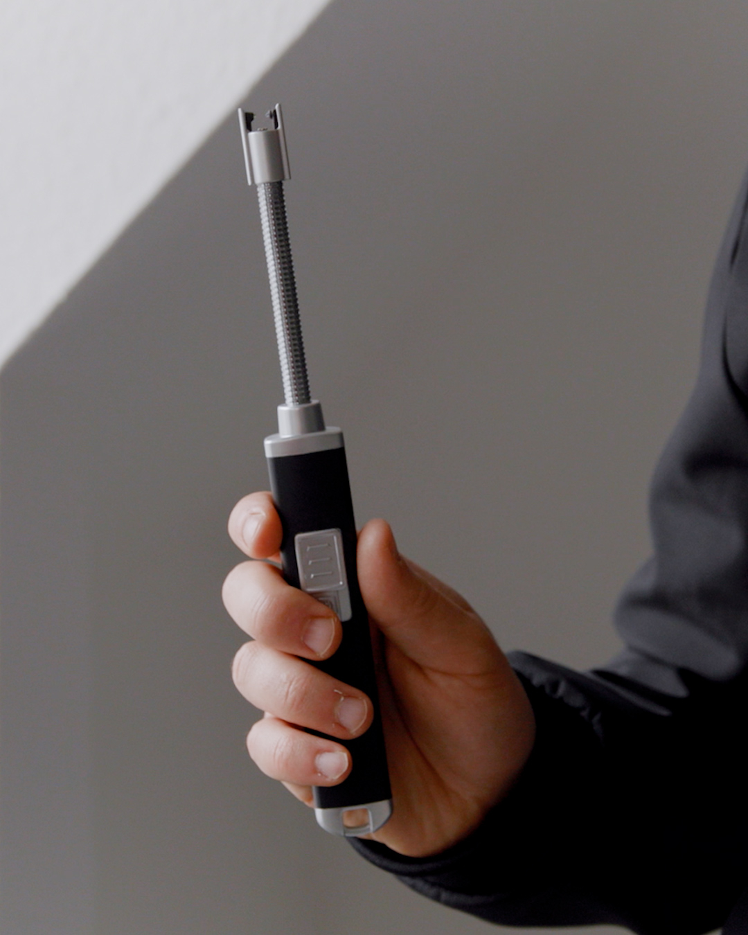 Elektrisches Lichtbogen USB Sturm Feuerzeug Flammenloses Stabfeuerzeug - Schwarz / Silber