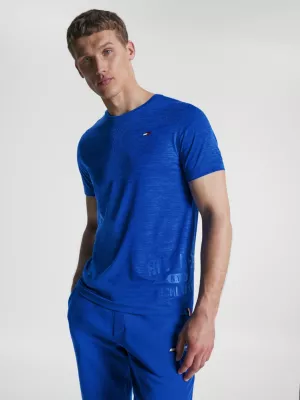 Camiseta esportiva slim fit reciclada