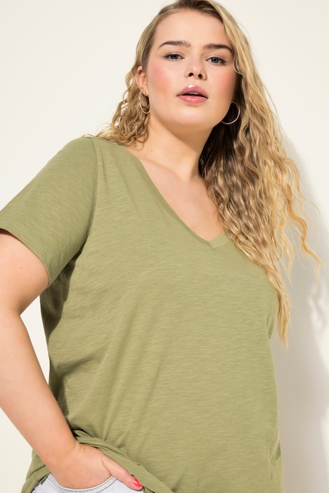 T-Shirt, Wide Classic Fit, V-Ausschnitt, Halbarm