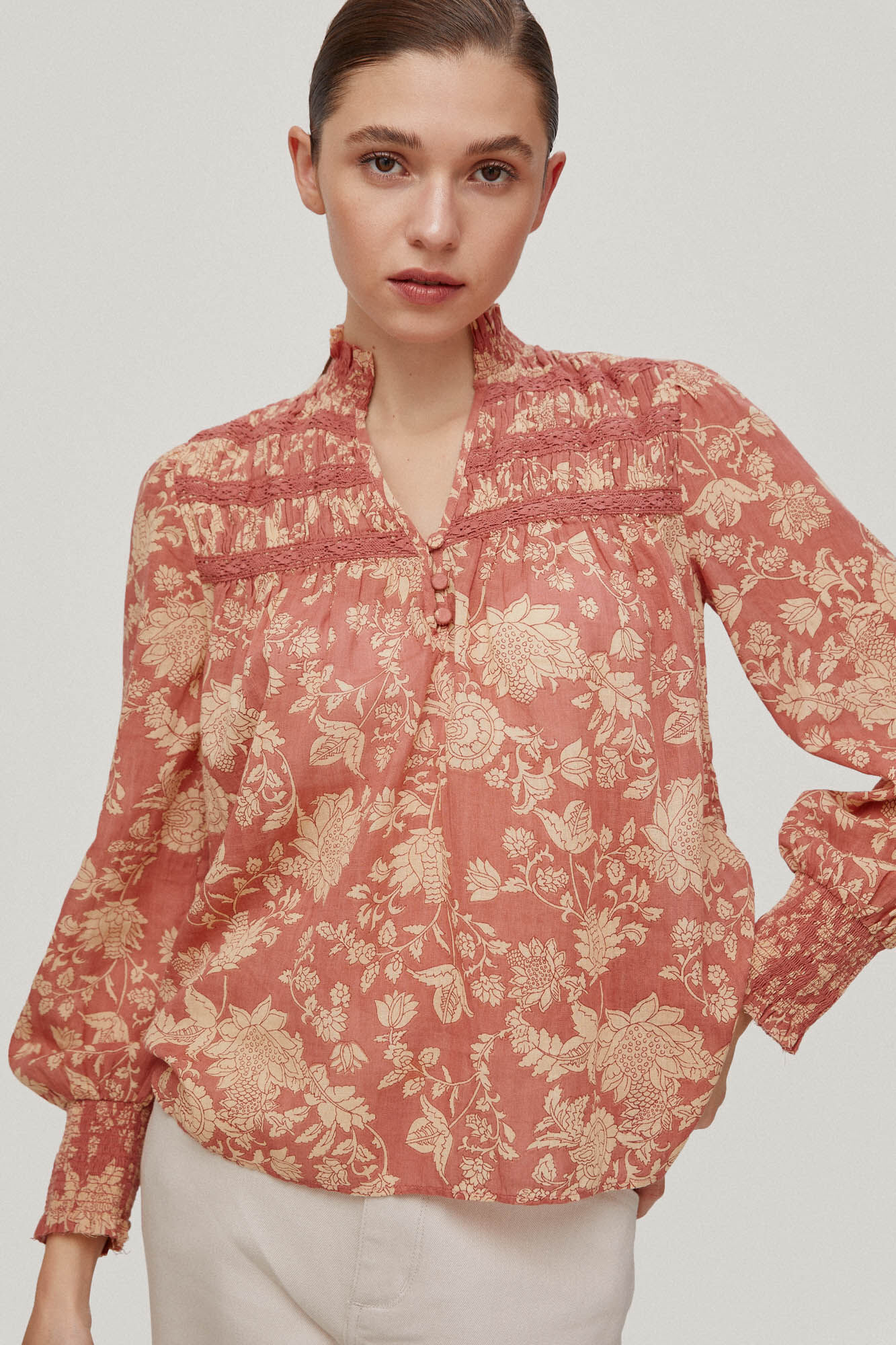 Blusa com detalhe de pechera - Roxa