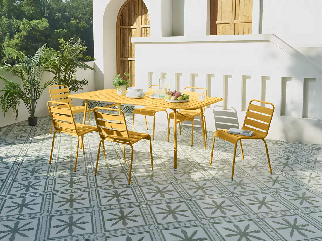 Lot de 2 chaises de jardin empilables en métal - Jaune moutarde - MIRMANDE de MYLIA