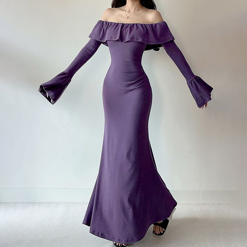 Smackthat - Lange mouw off-shoulder maxi-jurk met mantel