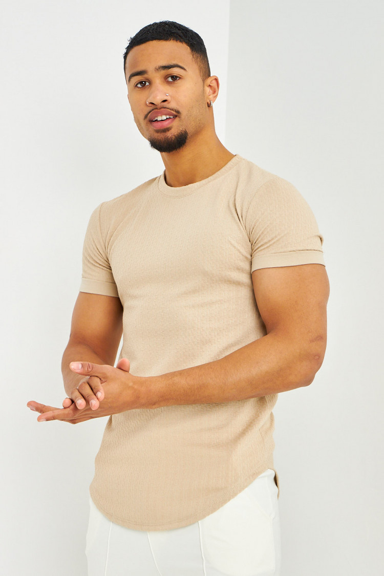 T-shirt motif relief beige manches courtes à revers
