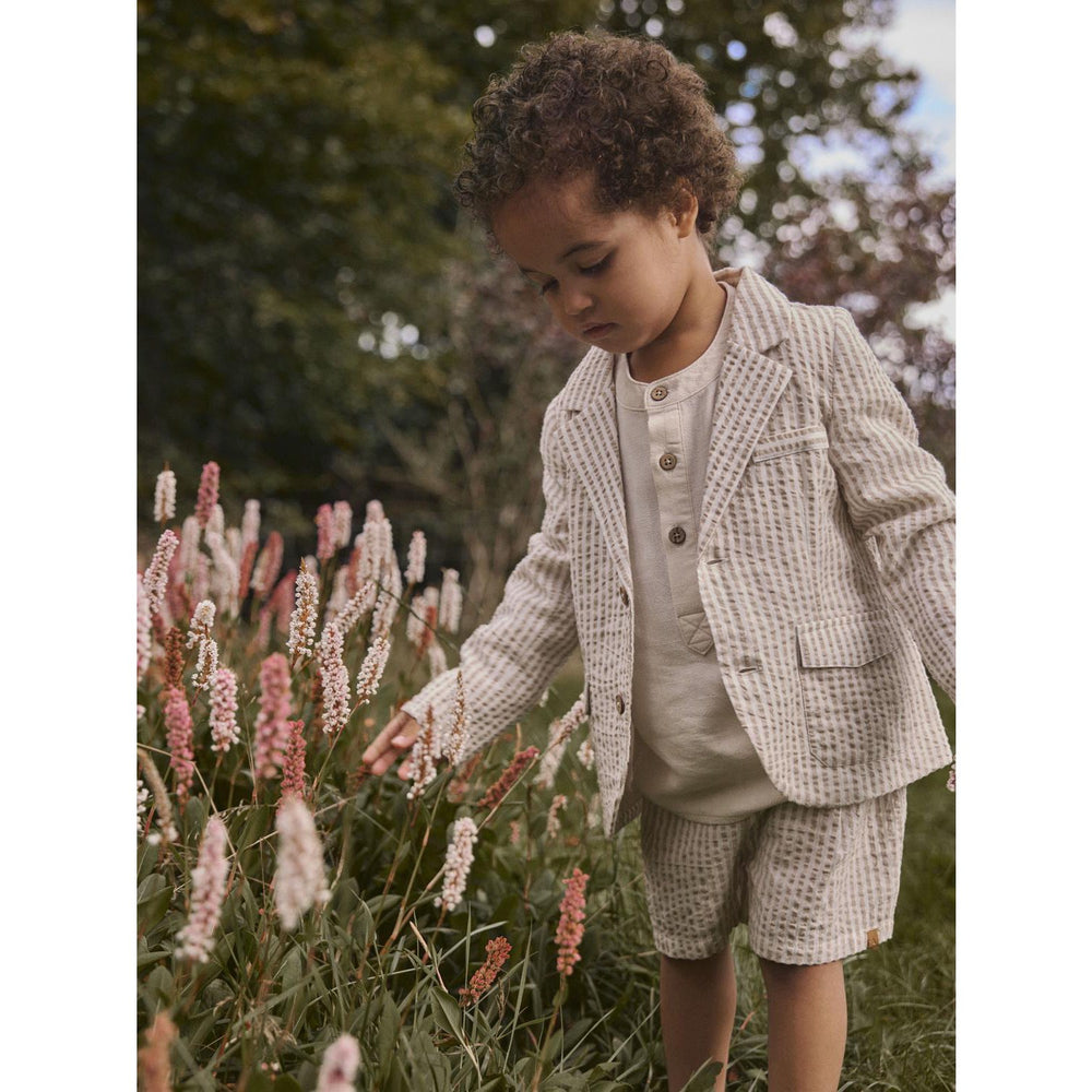 Køb Lil'Atelier Coconut Milk Feather Gray Nmmfausto Shorts Lil