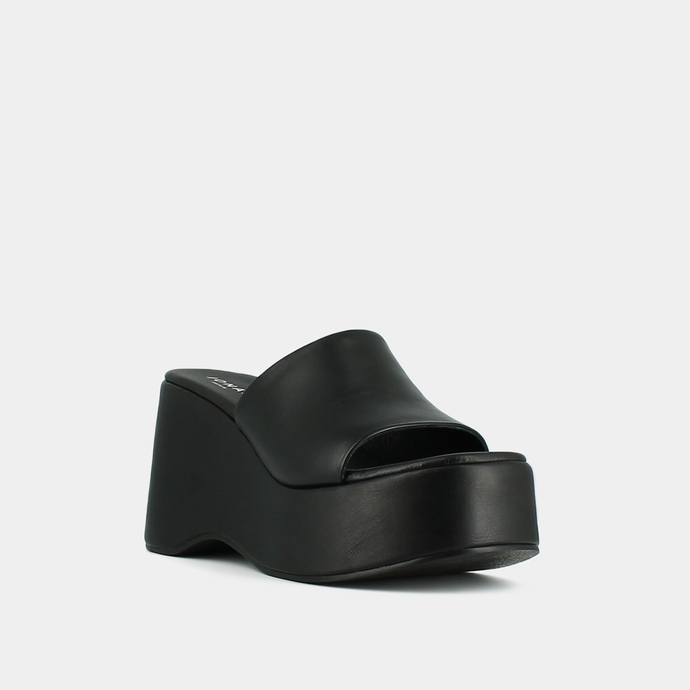 Mules ouvertes à plateformes  en cuir noir