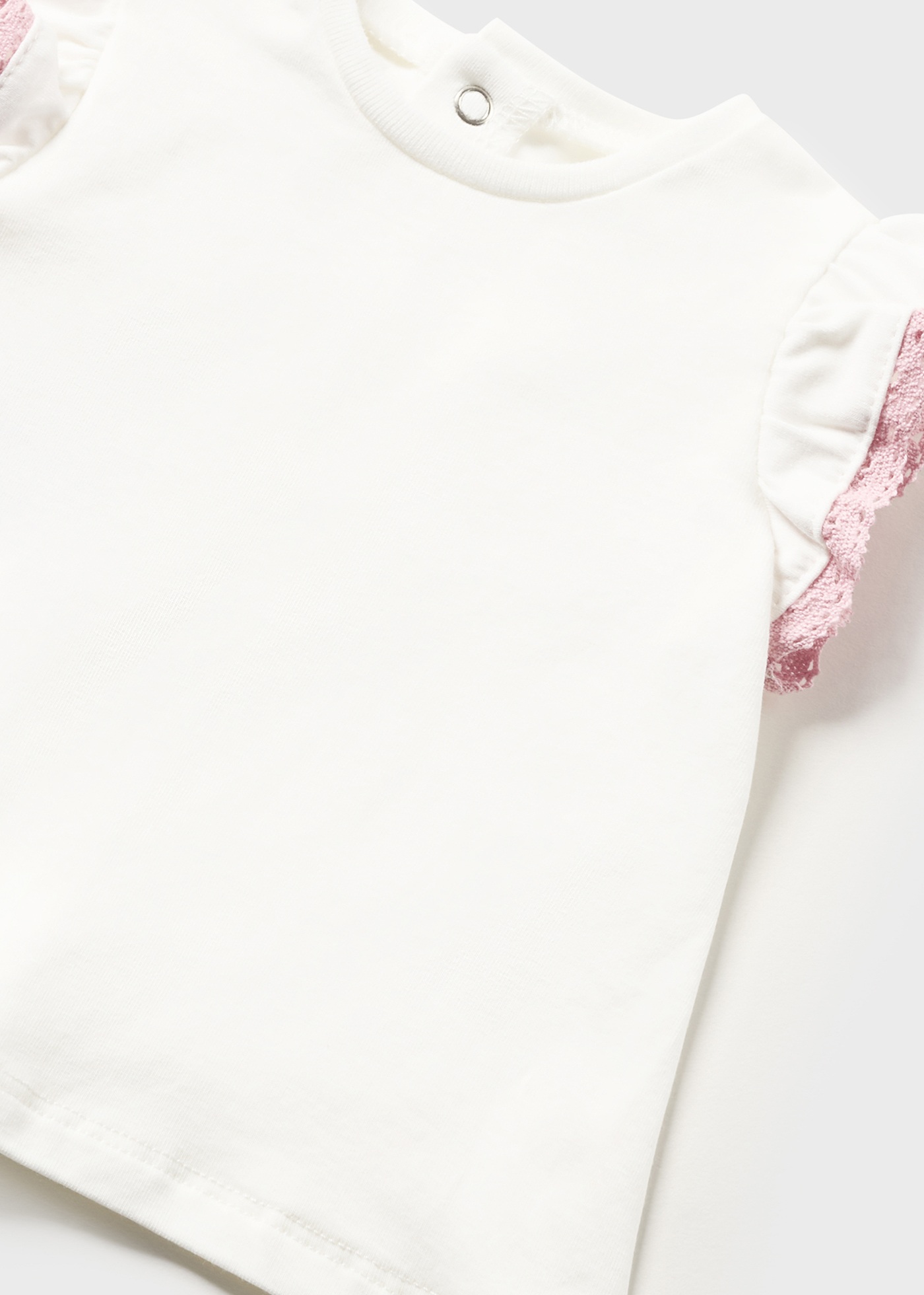 Conjunto de 3 peças em algodão sustentável para recém-nascidos.