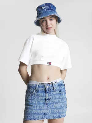 Top cropped de gola alta com distintivo