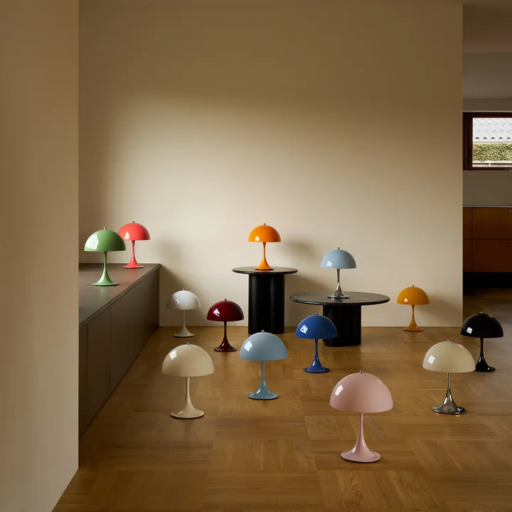 Louis Poulsen - Panthella 250 Portable V3 Akku LED-Tischleuchte, opal beige