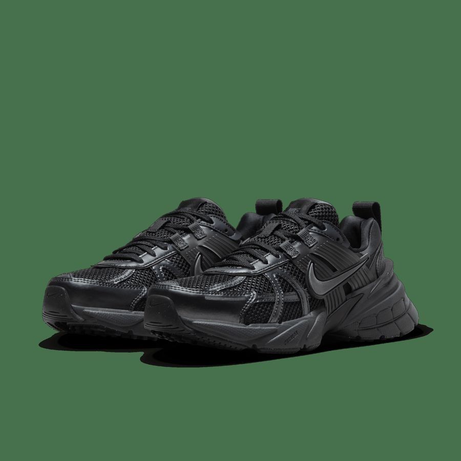 Nike V2K Run Shoes BLACK/DK SMOKE GREY-ANTHRACITE